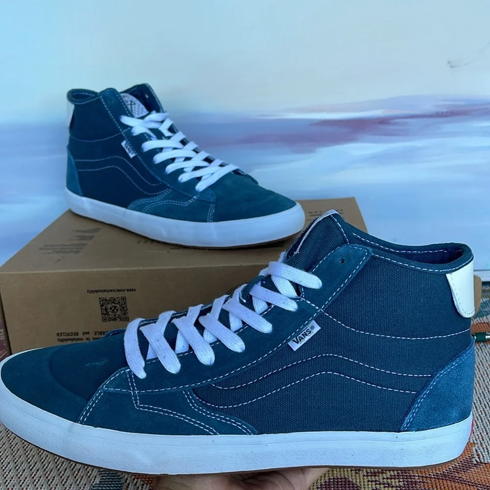 Vans Men’s The Lizzie
Teal
VN0A4BX1TEA
Sneakers - Picture 11 of 16